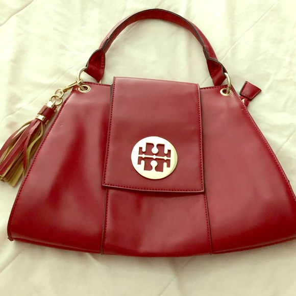 Handbags - Beautiful new red purse